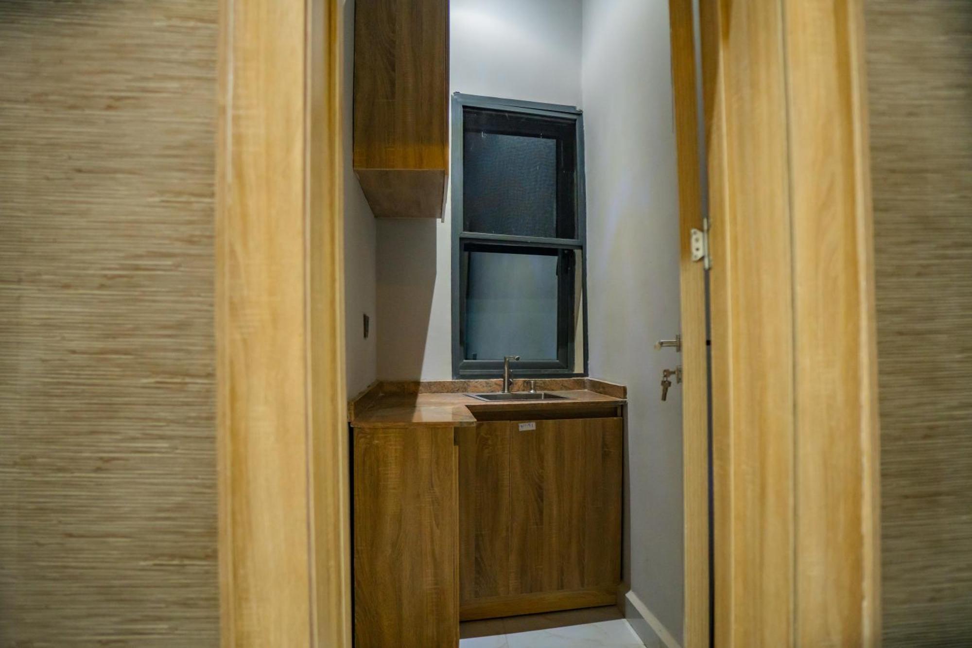Ojaja Suites By Perennia อาคูเร ภายนอก รูปภาพ
