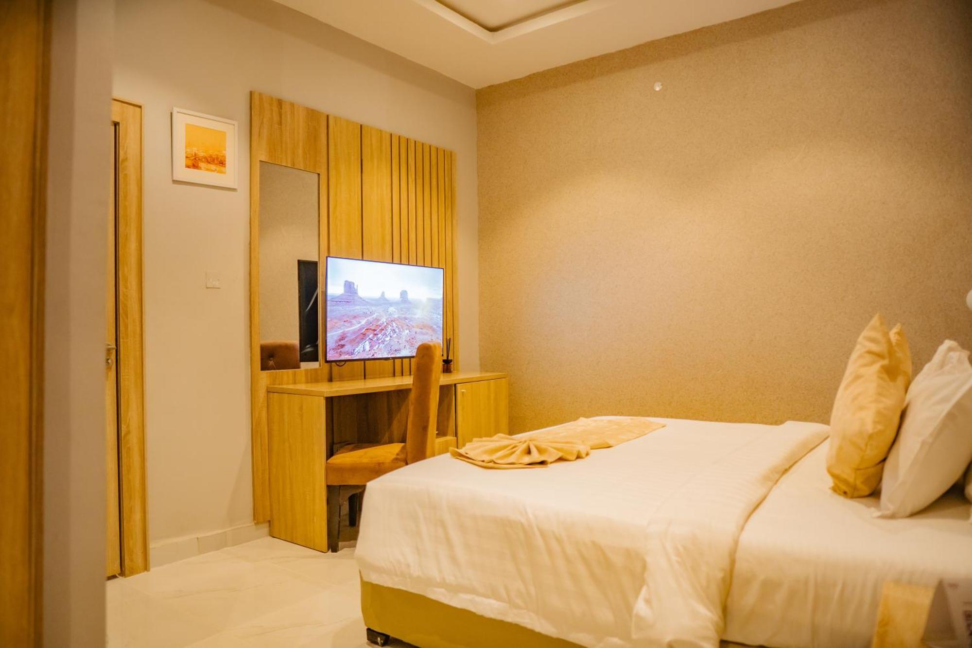Ojaja Suites By Perennia อาคูเร ภายนอก รูปภาพ