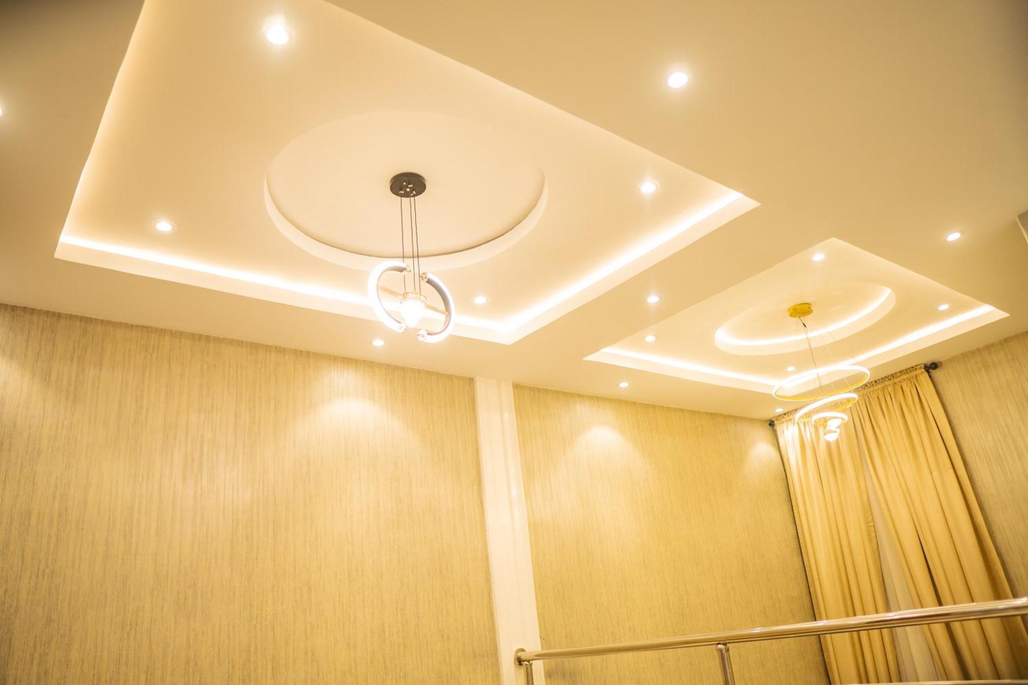 Ojaja Suites By Perennia อาคูเร ภายนอก รูปภาพ